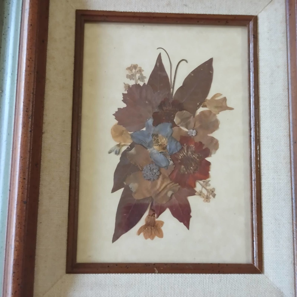 Dried Wild Flowers Dogwood Leaves Naturalistic Green Brown Framed Picture - Picture 6 of 9